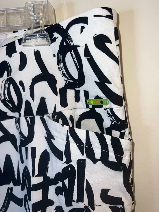 Swing Control Pull On Stretch Golf Pants Size 16 Black White Print - Picture 3 of 12